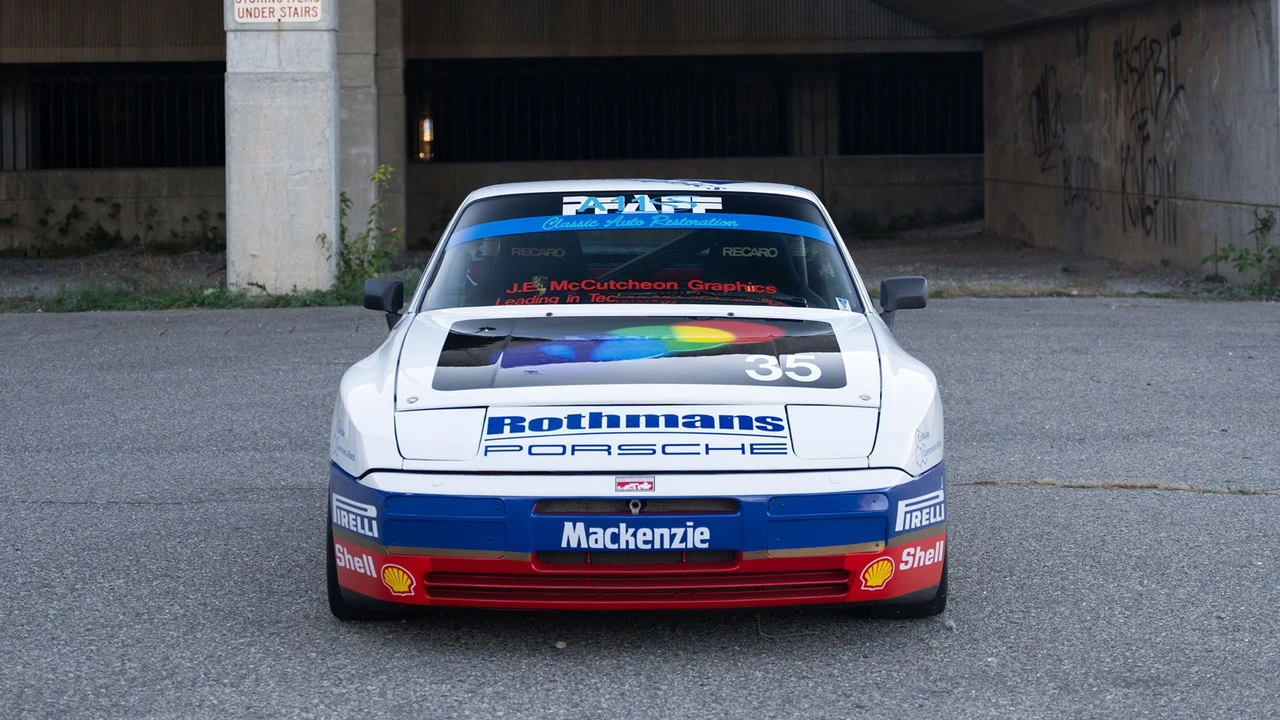 1988 Porsche 944 - Image 11 of 31