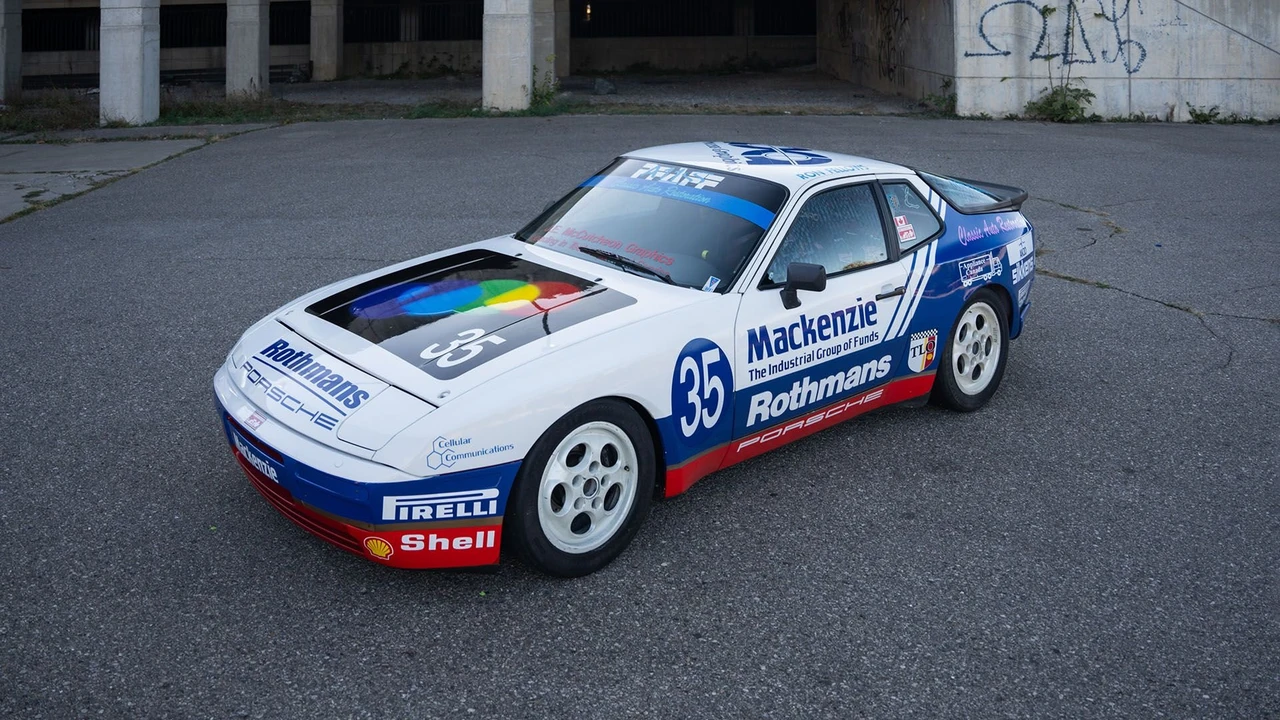 1988 Porsche 944 - Image 10 of 31