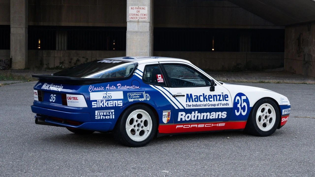 1988 Porsche 944 - Image 16 of 31