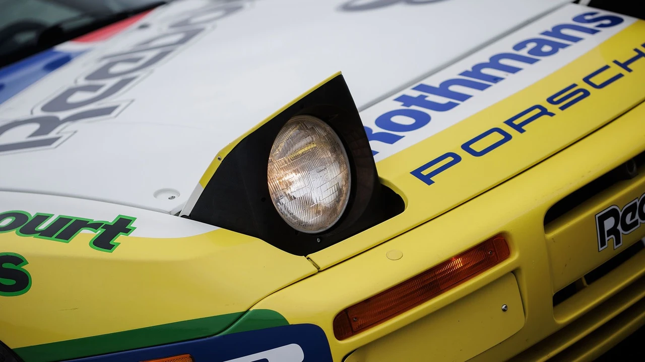 1988 Porsche 944 - Image 26 of 31