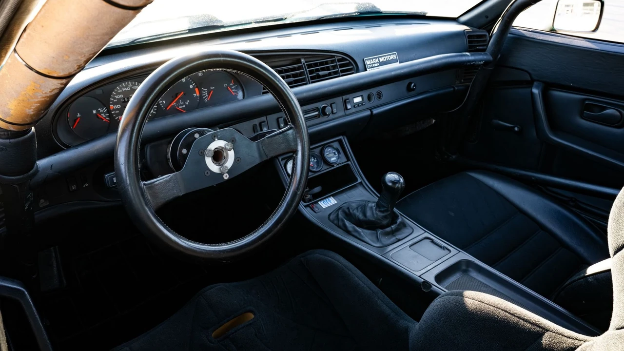 1988 Porsche 944 - Image 7 of 31