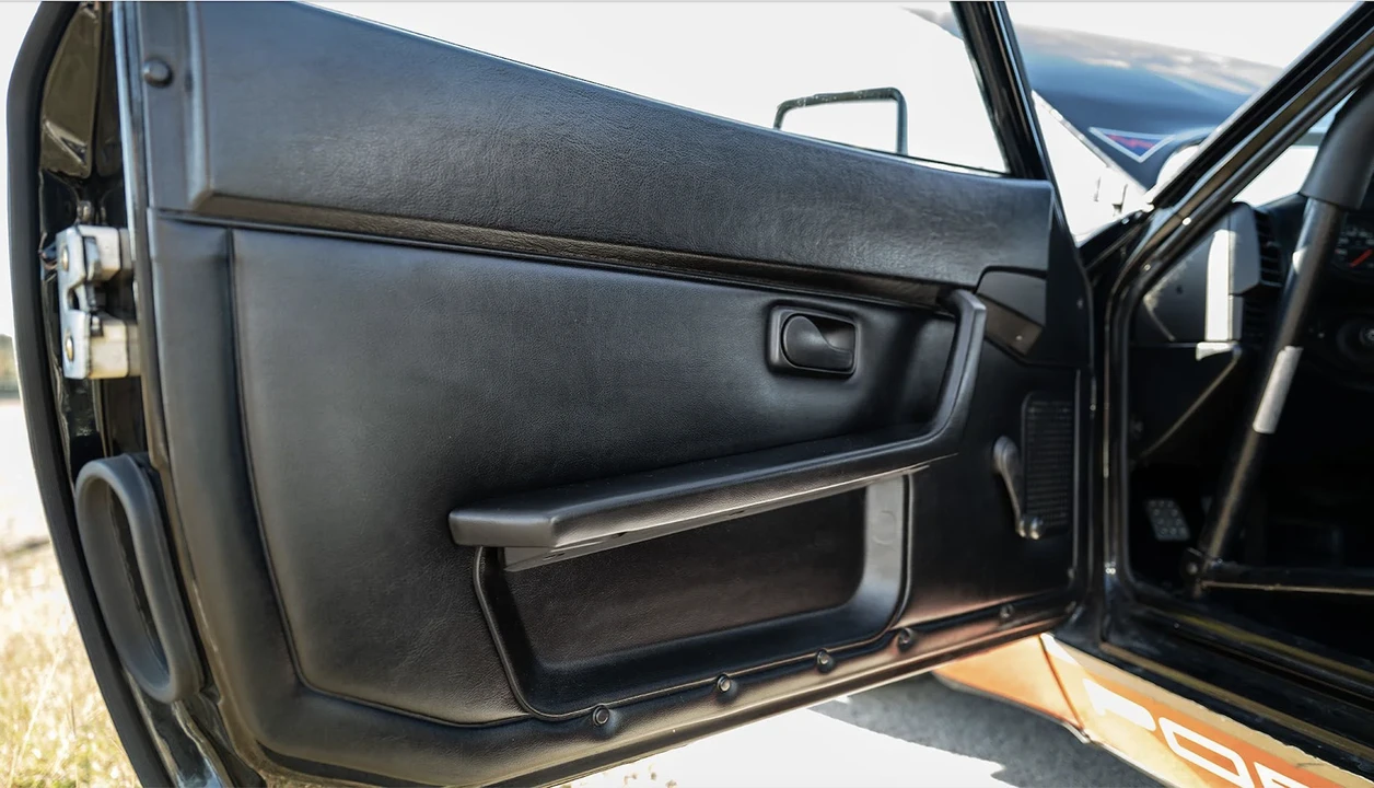 1988 Porsche 944 - Image 10 of 14