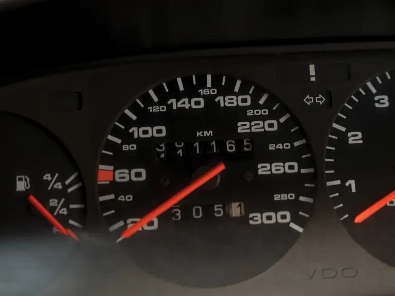 1988 Porsche 944 Turbo - Image 11 of 29