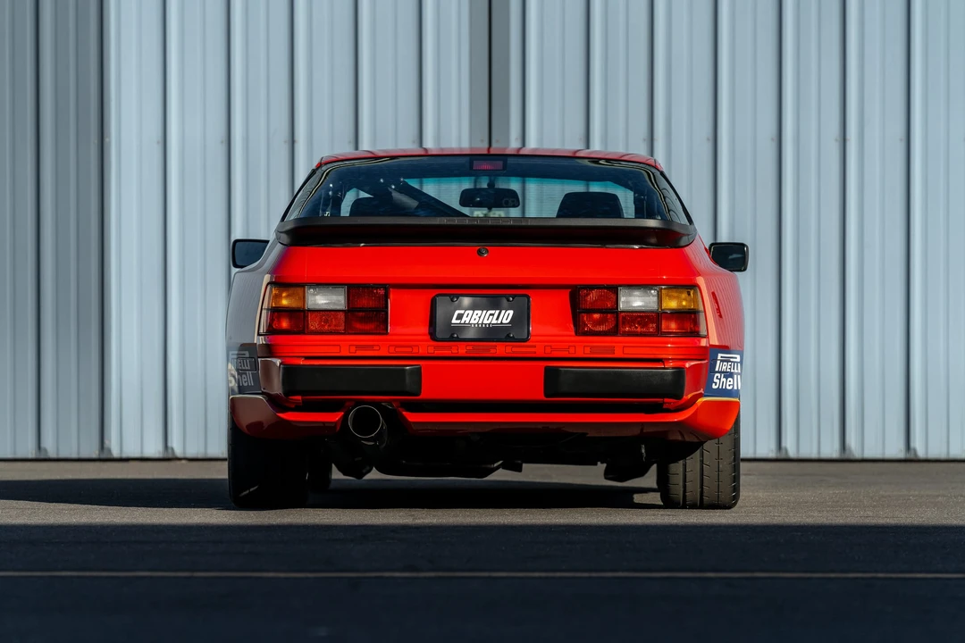 1988 Porsche 944 Turbo - Image 24 of 31