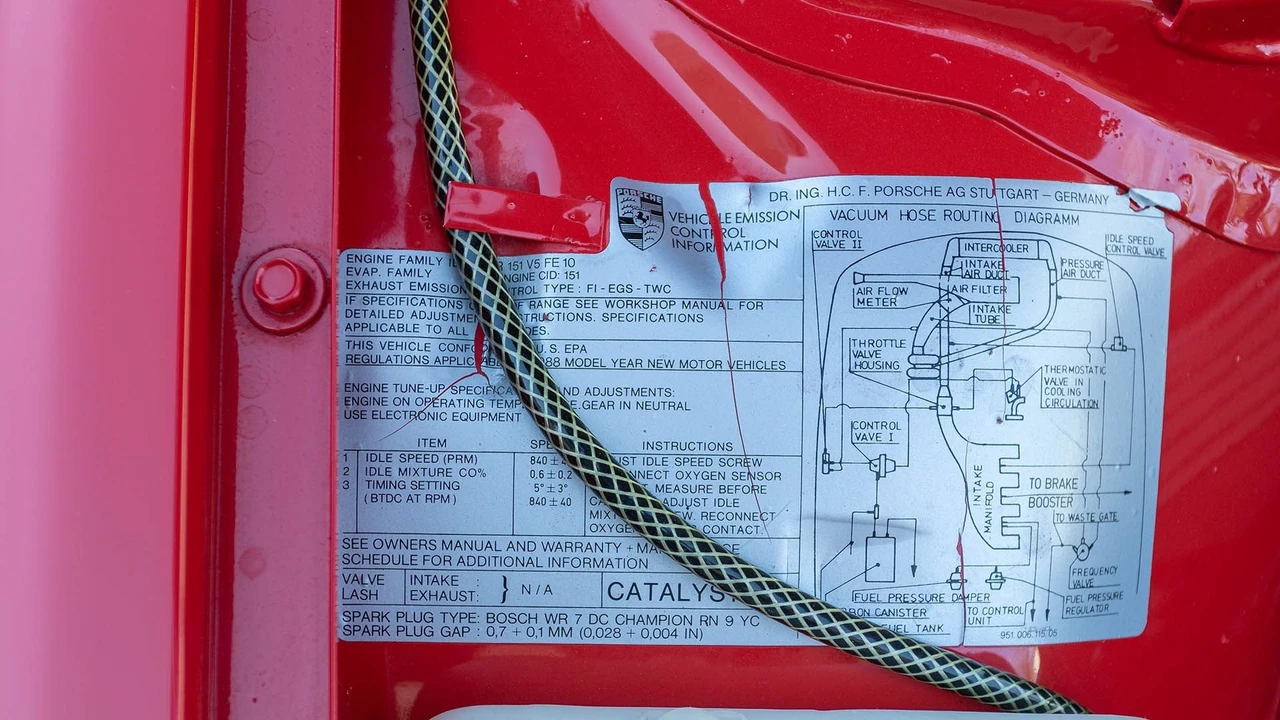 1988 Porsche 944 - Image 14 of 31
