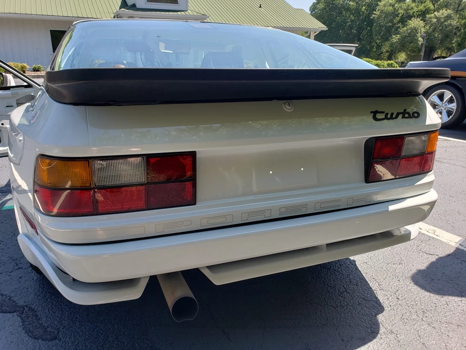 1988 Porsche 944 Turbo - Image 8 of 31