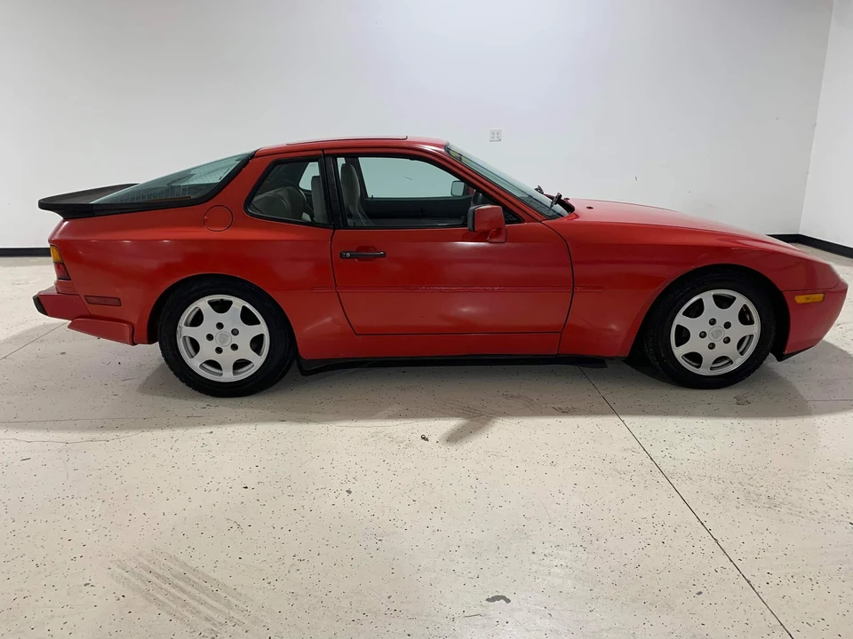 1988 Porsche 944 Turbo - Image 6 of 31