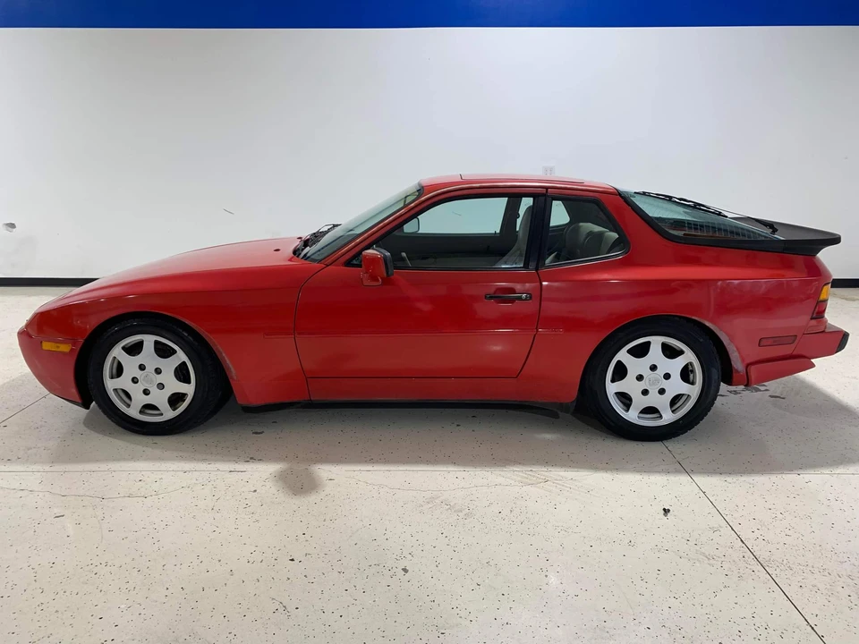 1988 Porsche 944 Turbo - Image 3 of 31