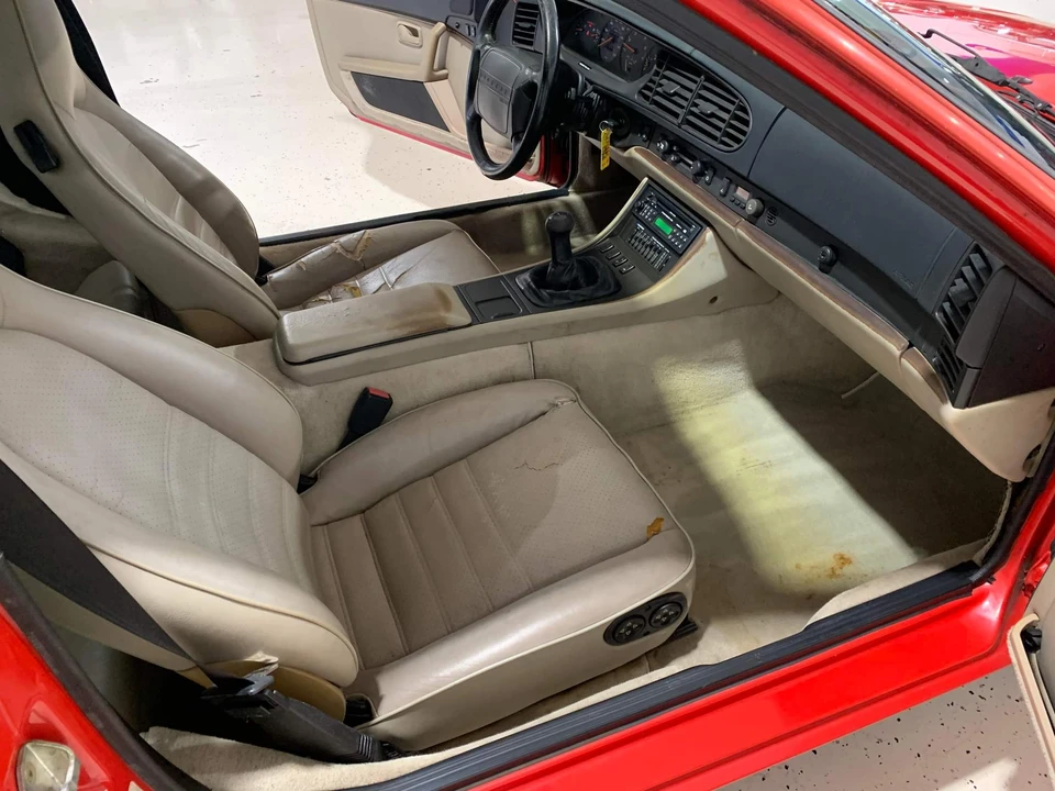 1988 Porsche 944 Turbo - Image 26 of 31