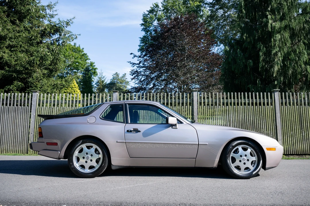 1988 Porsche 944 Turbo S - Image 13 of 31