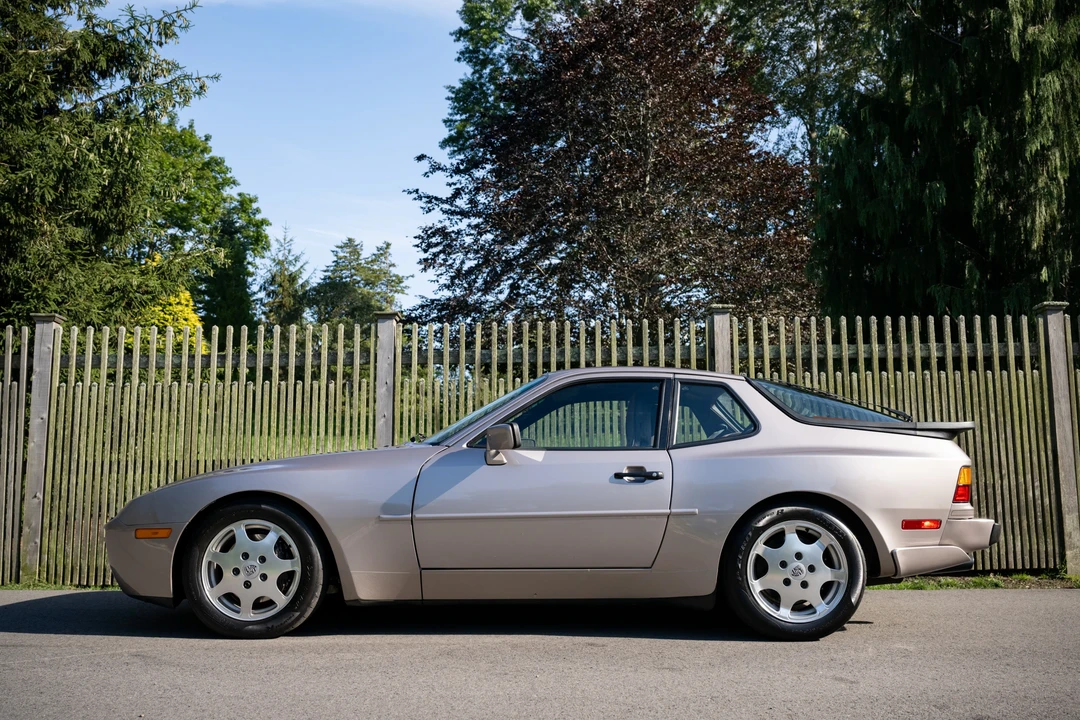 1988 Porsche 944 Turbo S - Image 8 of 31