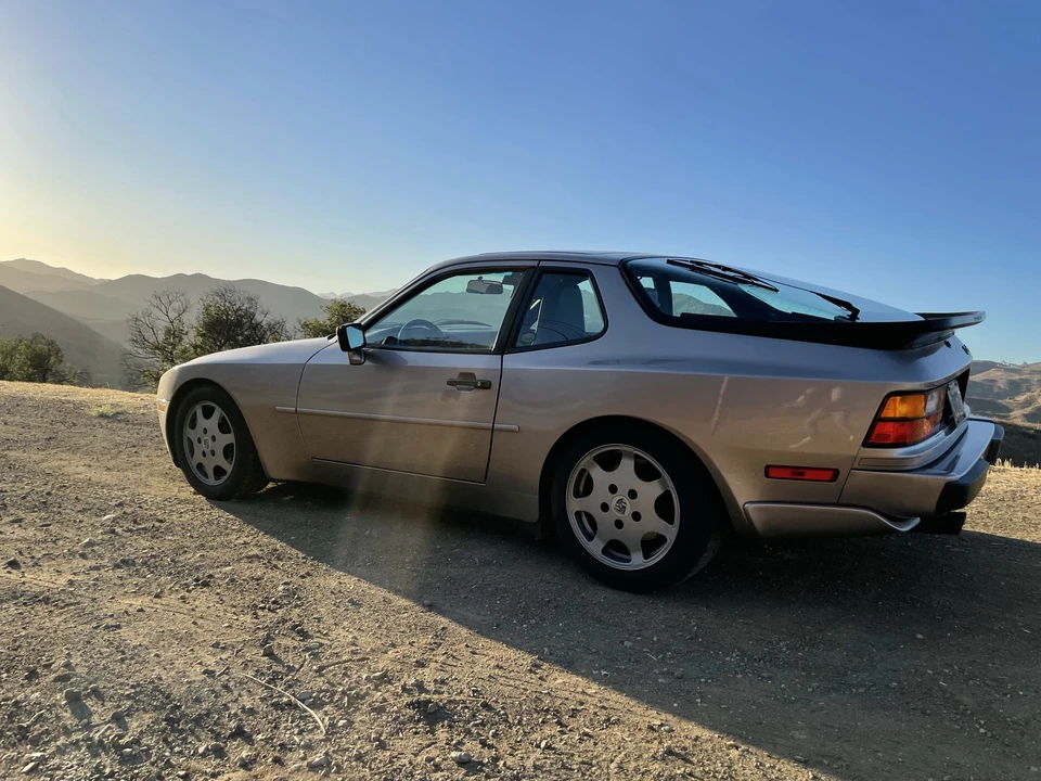 1988 Porsche 944 Turbo - Image 17 of 31