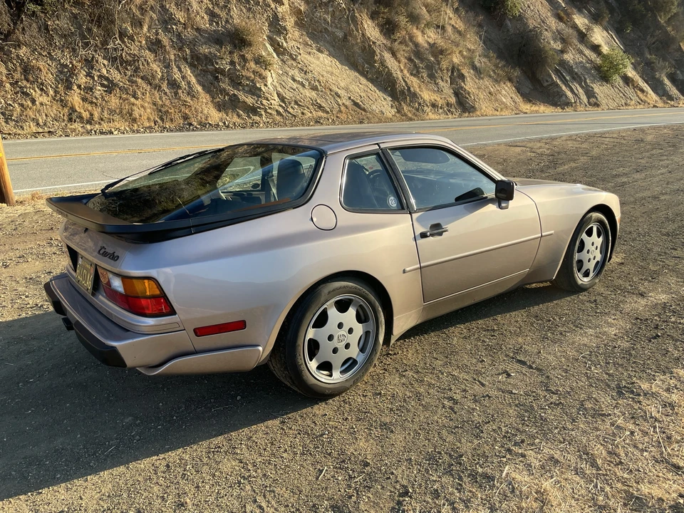 1988 Porsche 944 Turbo - Image 27 of 31