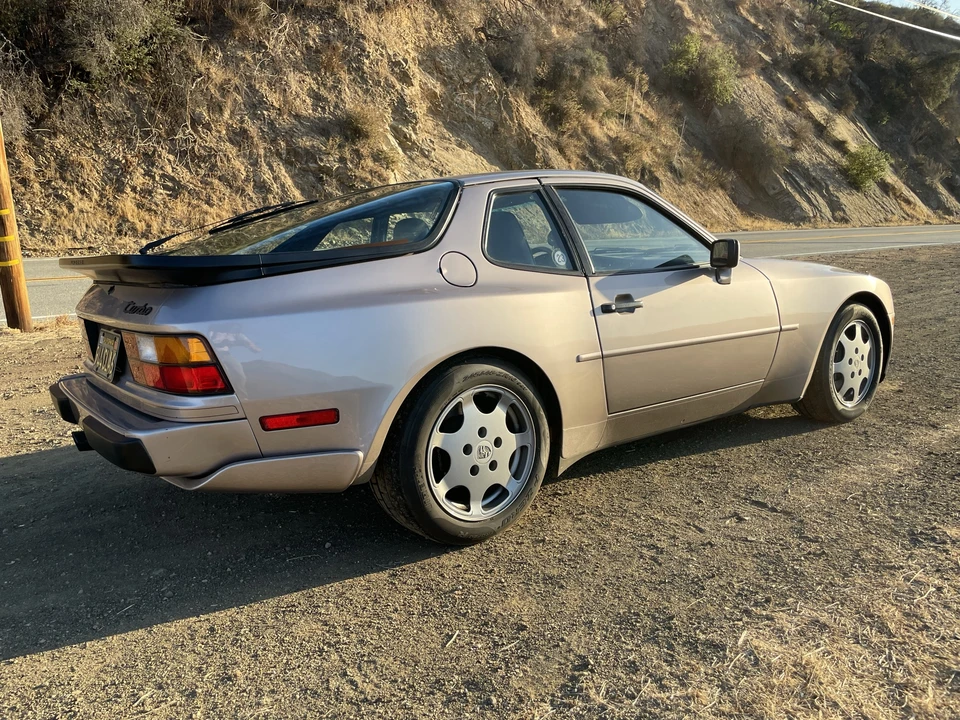 1988 Porsche 944 Turbo - Image 28 of 31