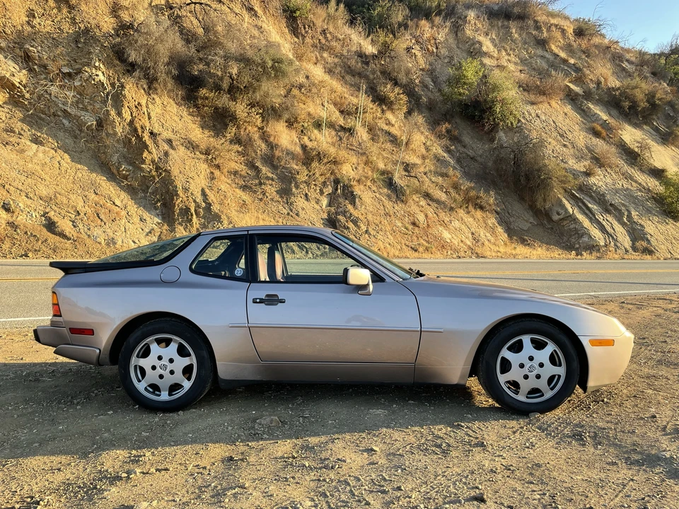 1988 Porsche 944 Turbo - Image 2 of 31