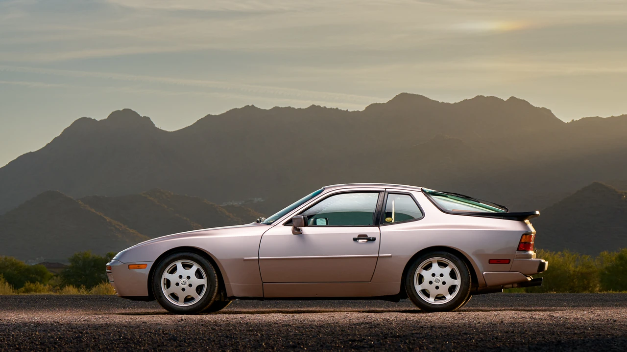 1988 Porsche 944 Turbo - Image 5 of 31