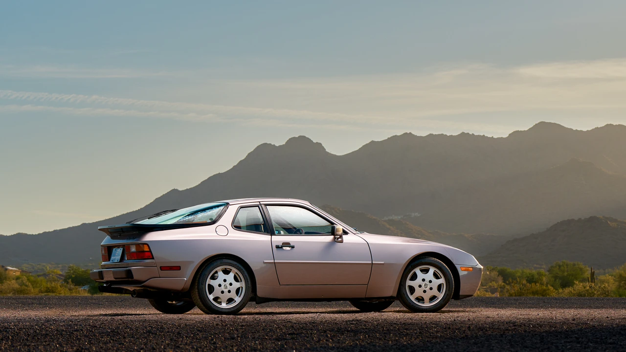 1988 Porsche 944 Turbo - Image 14 of 31
