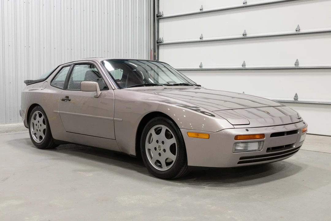 1988 Porsche 944 Turbo - Image 4 of 31