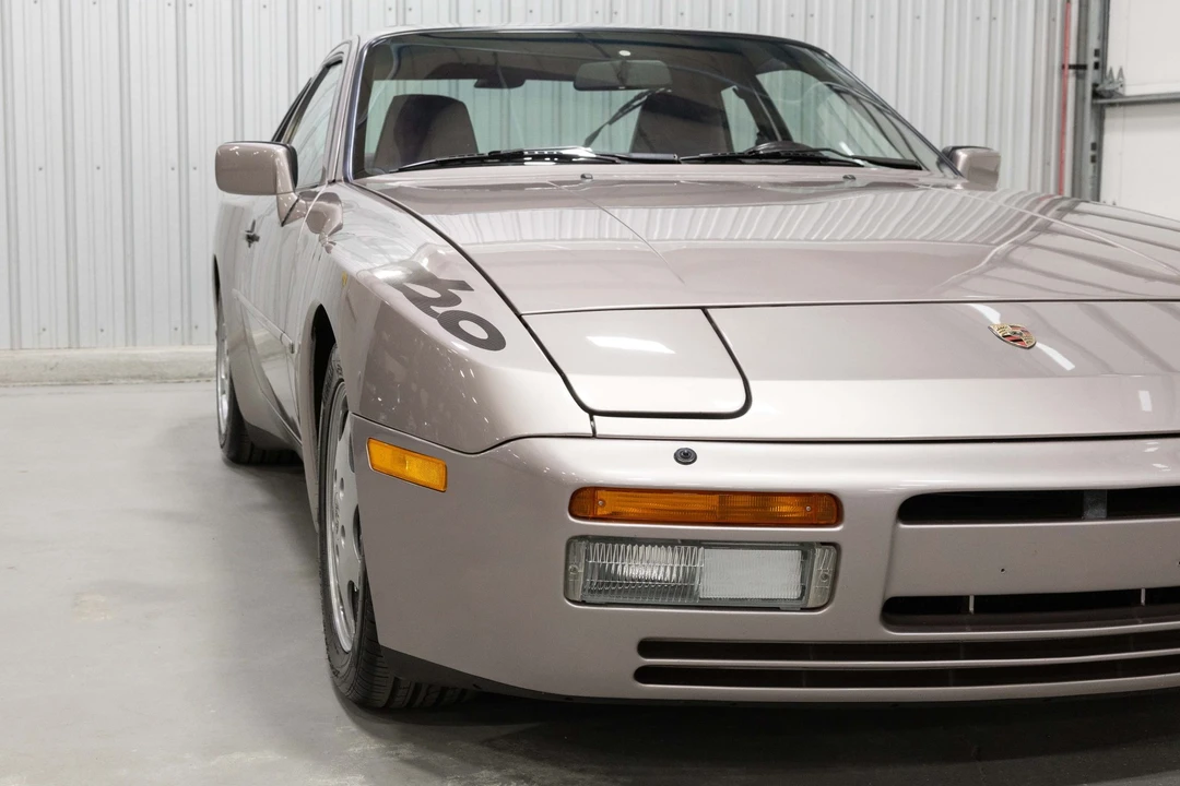 1988 Porsche 944 Turbo - Image 21 of 31