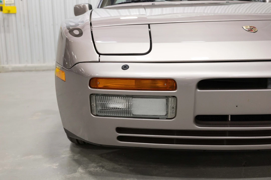 1988 Porsche 944 Turbo - Image 27 of 31
