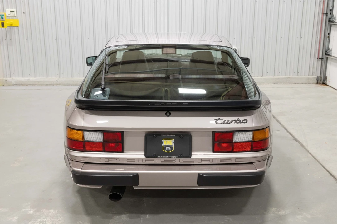 1988 Porsche 944 Turbo - Image 5 of 31