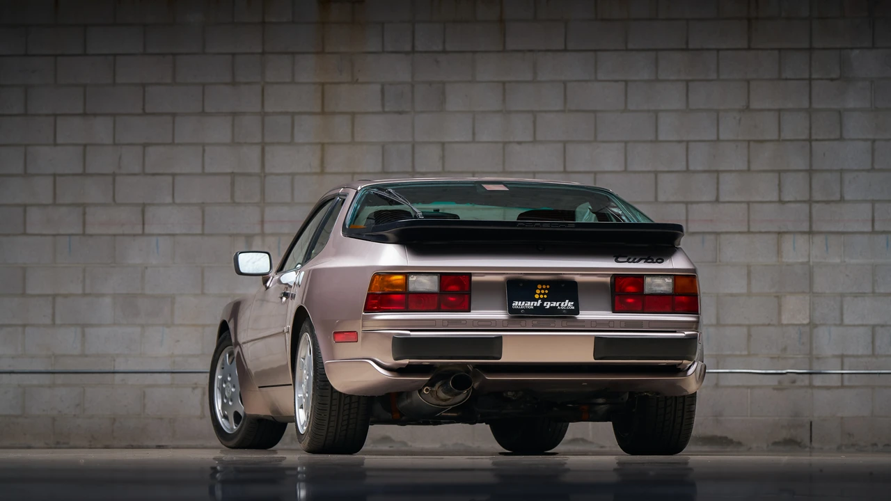 1988 Porsche 944 Turbo - Image 26 of 31