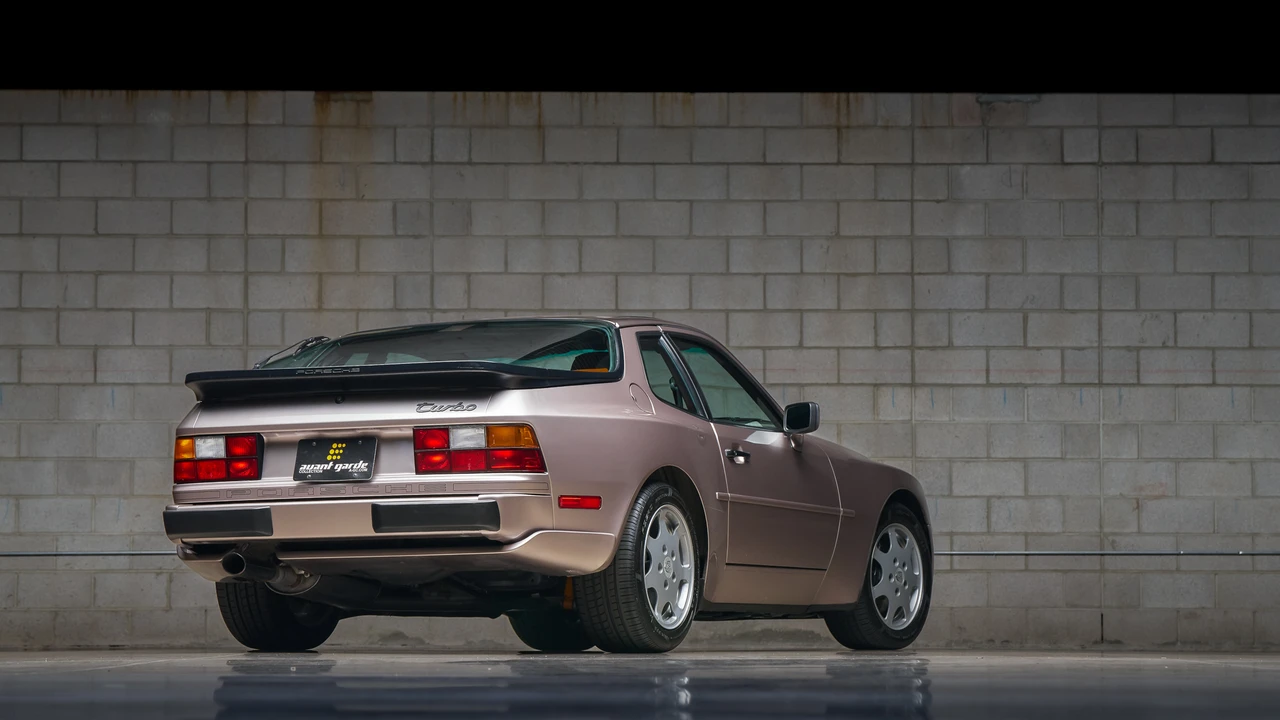 1988 Porsche 944 Turbo - Image 29 of 31