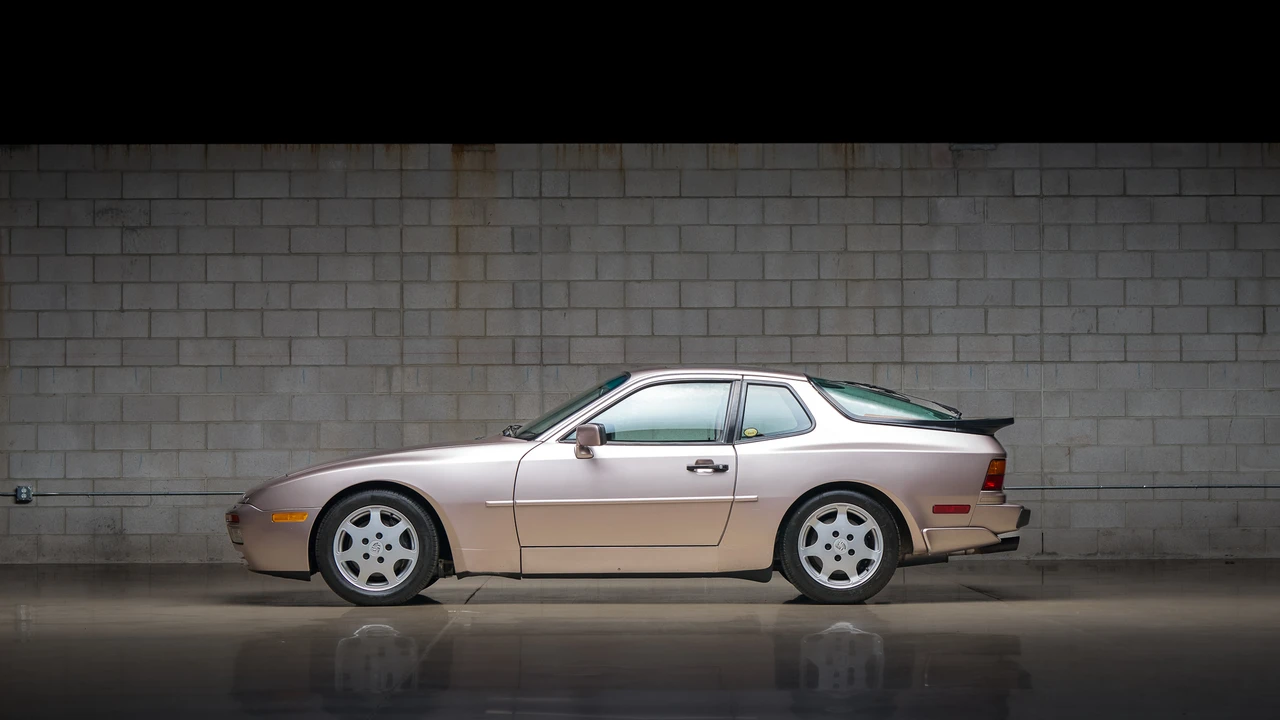 1988 Porsche 944 Turbo - Image 23 of 31