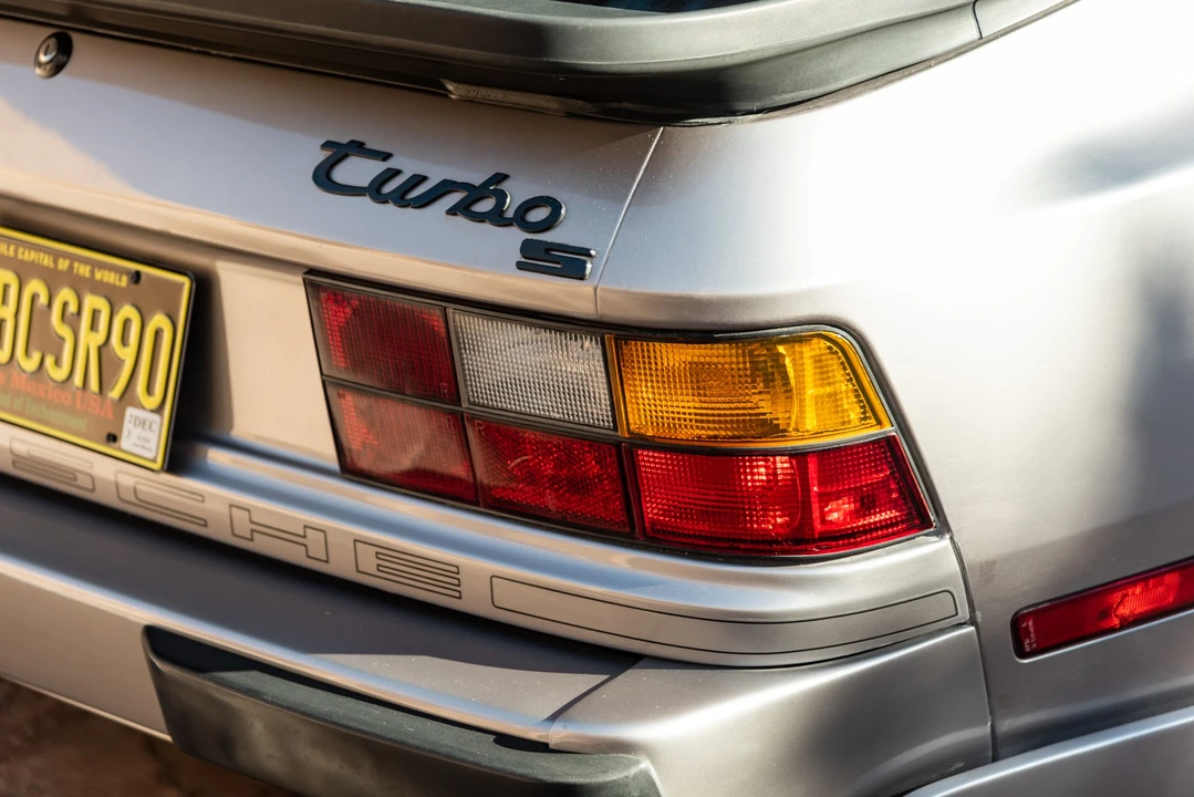 1988 Porsche 944 Turbo - Image 16 of 31