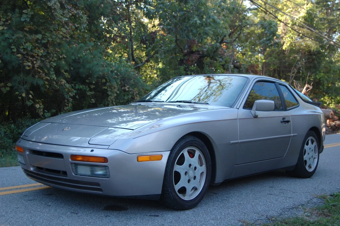1988 Porsche 944 Turbo - Image 6 of 31