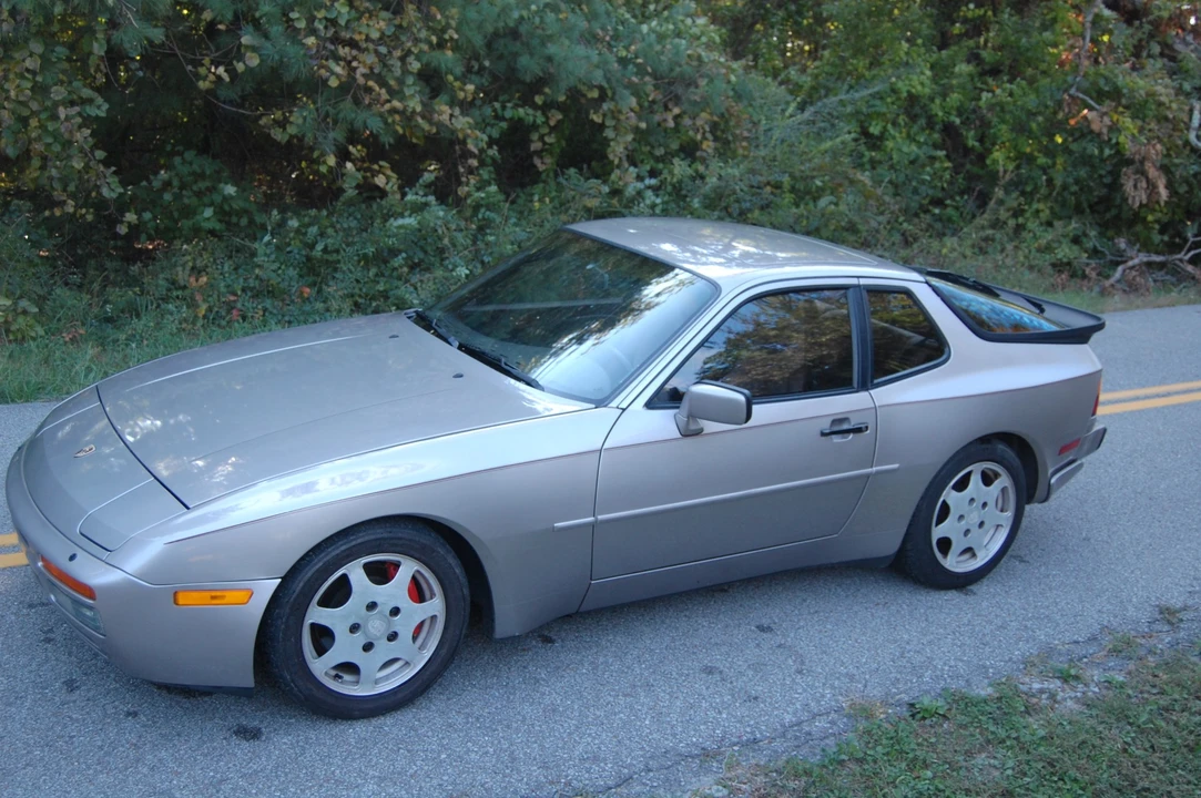 1988 Porsche 944 Turbo - Image 4 of 31