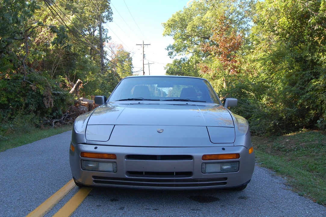 1988 Porsche 944 Turbo - Image 23 of 31