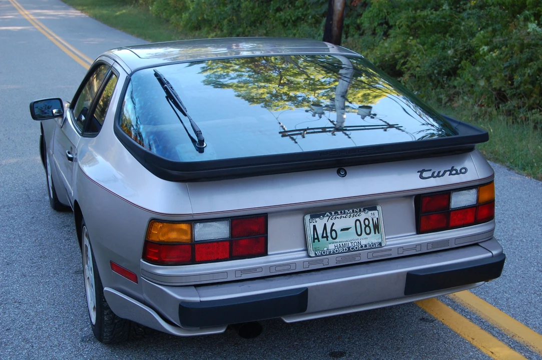 1988 Porsche 944 Turbo - Image 18 of 31