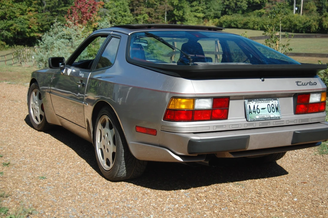 1988 Porsche 944 Turbo - Image 29 of 31