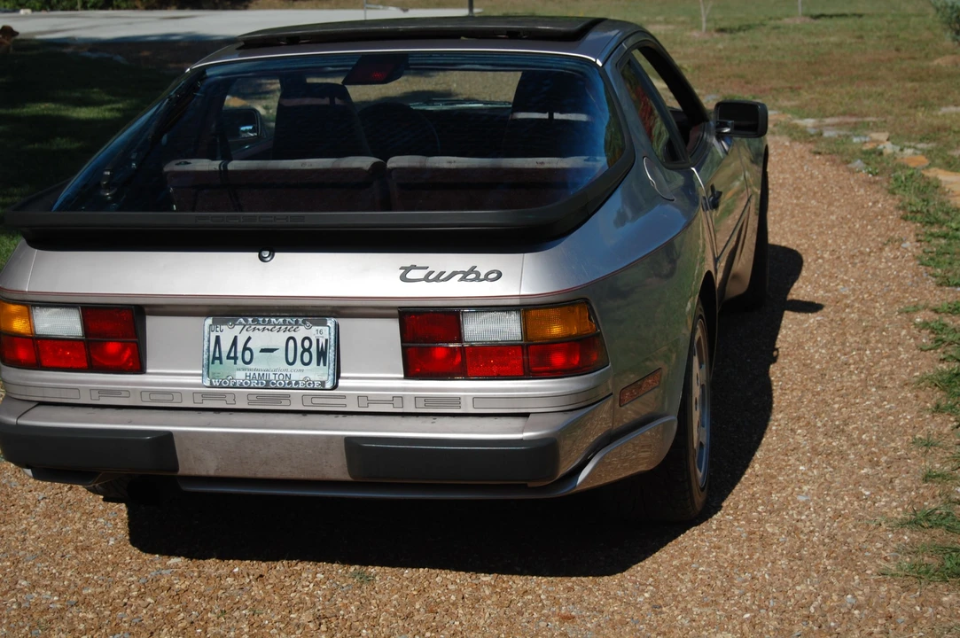 1988 Porsche 944 Turbo - Image 30 of 31