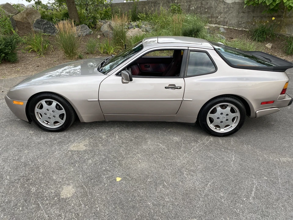 1988 Porsche 944 Turbo - Image 22 of 31
