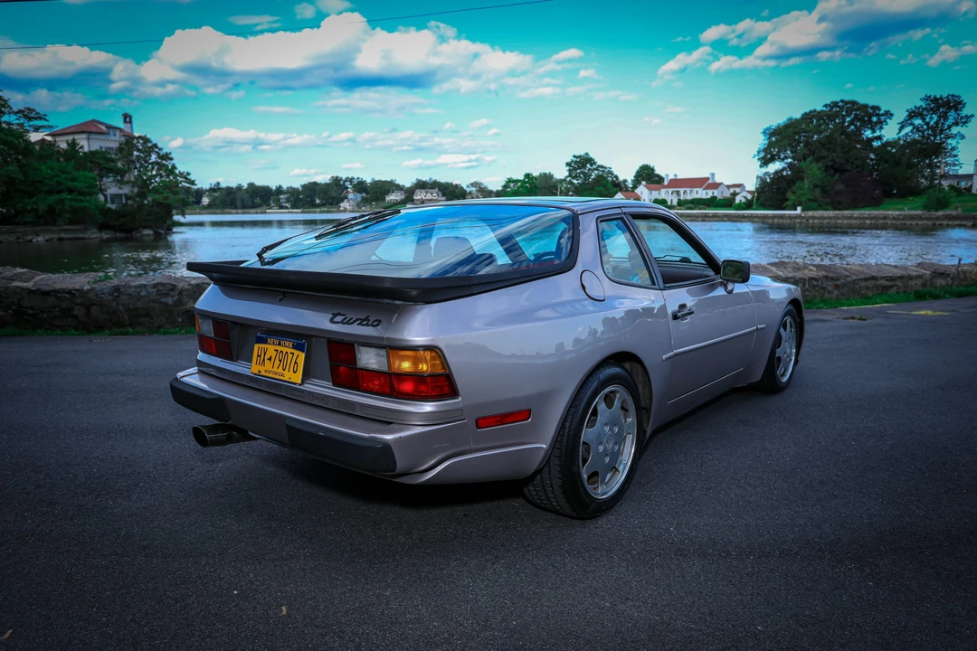 1988 Porsche 944 Turbo - Image 10 of 31