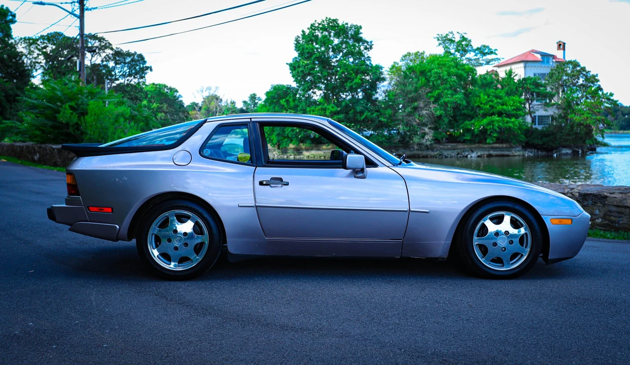 1988 Porsche 944 Turbo - Image 12 of 31