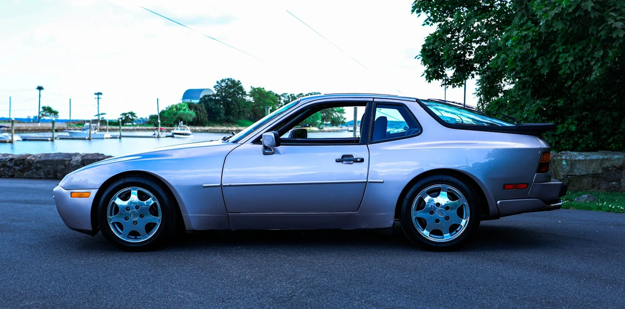 1988 Porsche 944 Turbo - Image 5 of 31