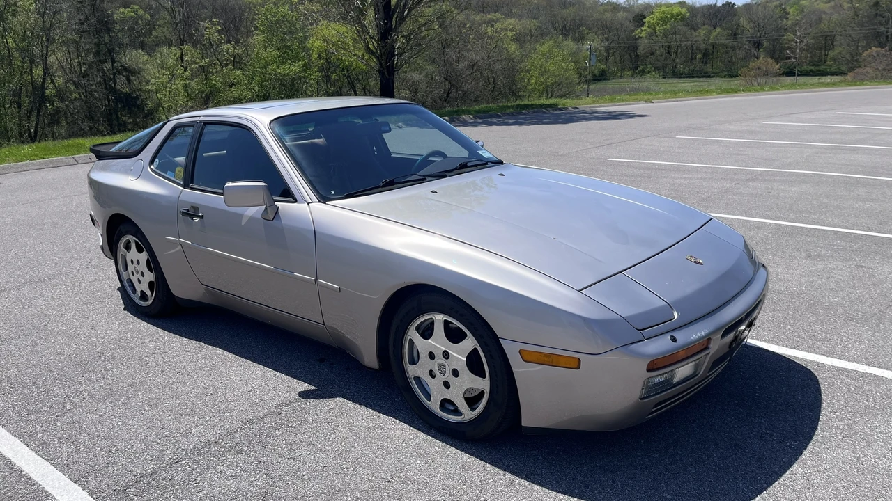 1988 Porsche 944 Turbo - Image 12 of 31