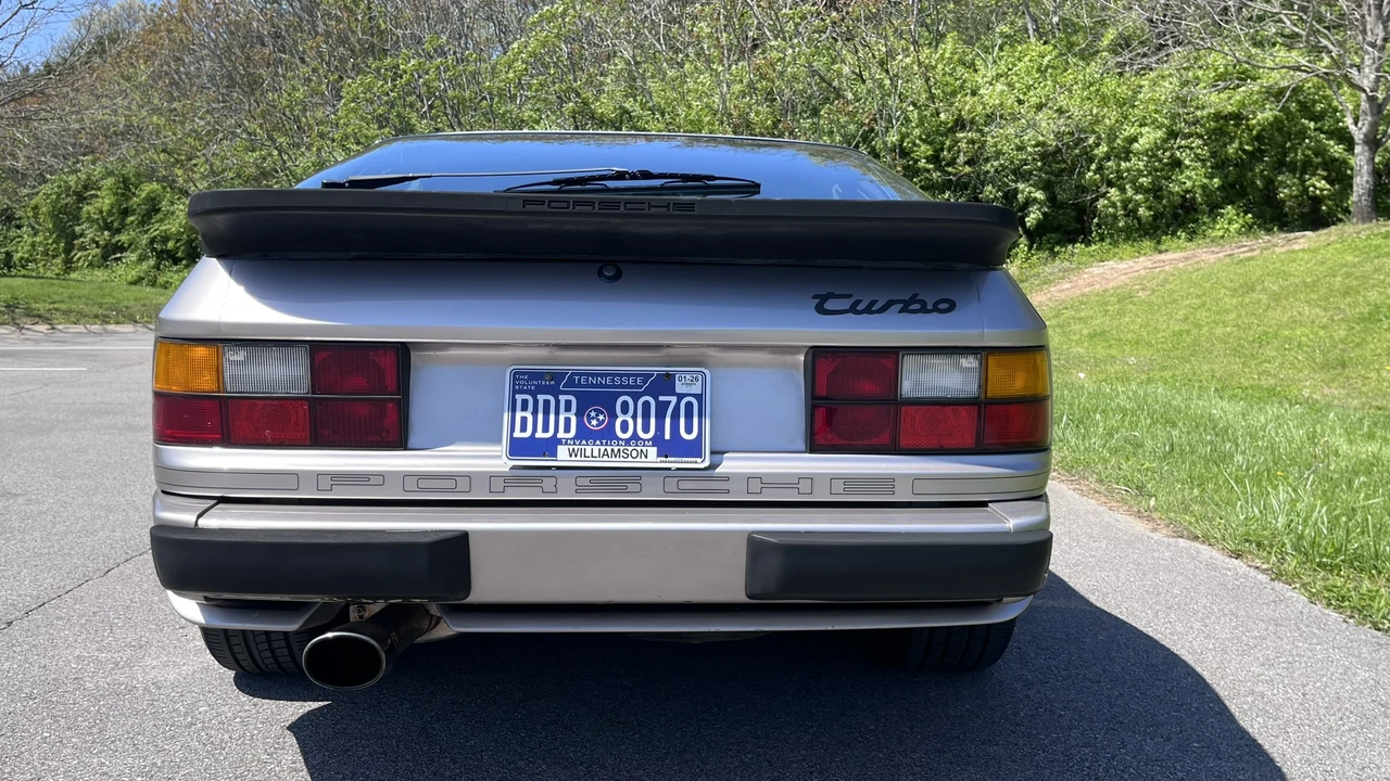1988 Porsche 944 Turbo - Image 5 of 31