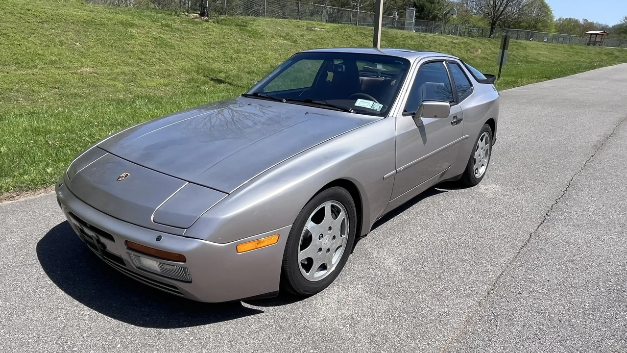 1988 Porsche 944 Turbo - Image 9 of 31