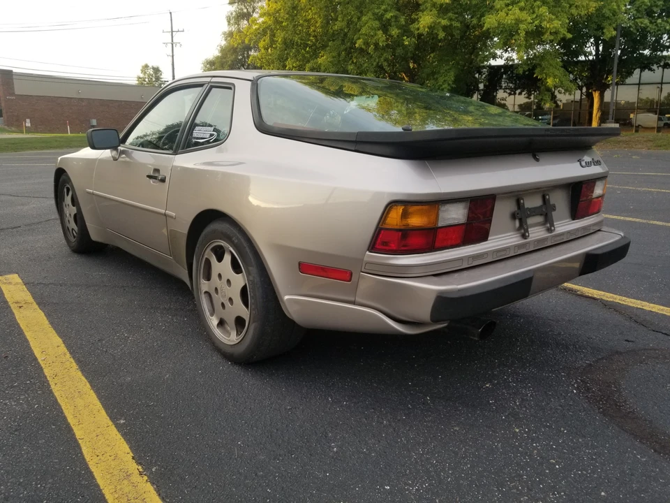 1988 Porsche 944 Turbo - Image 5 of 31