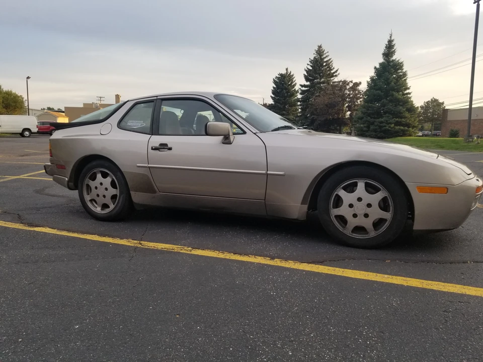 1988 Porsche 944 Turbo - Image 9 of 31
