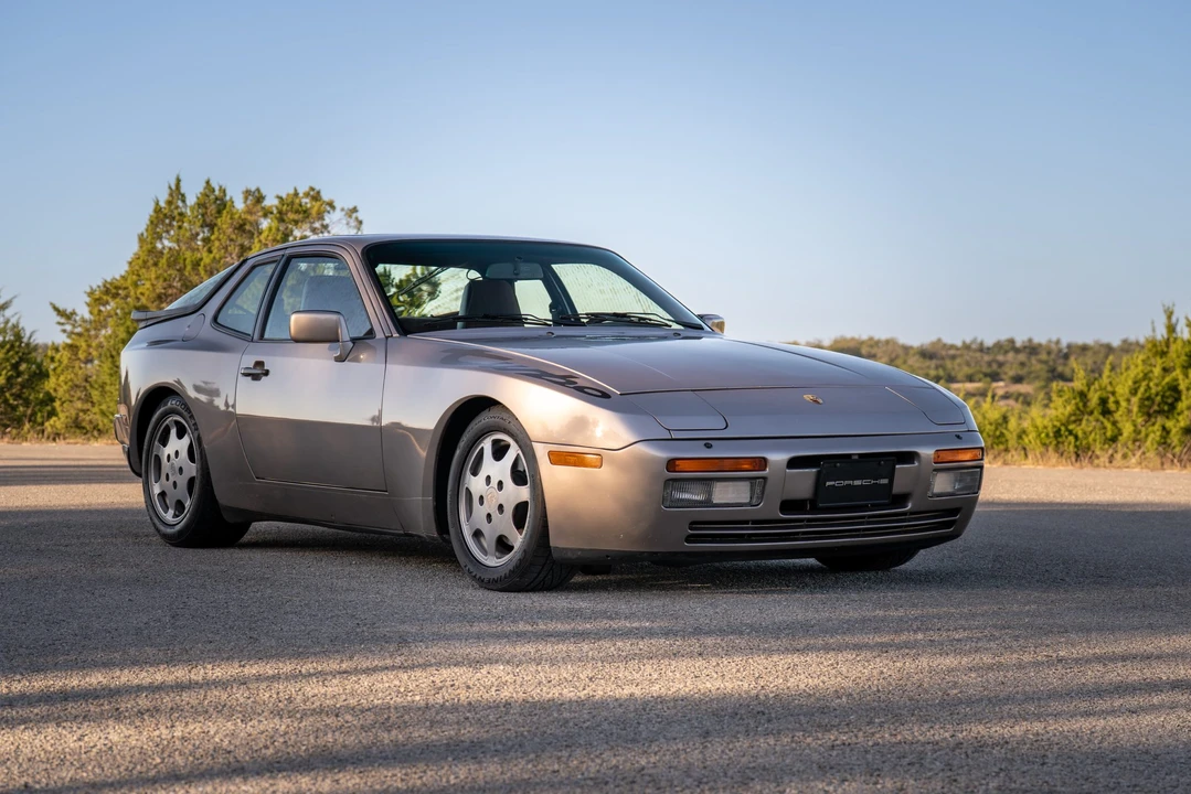 1988 Porsche 944 Turbo - Image 17 of 31