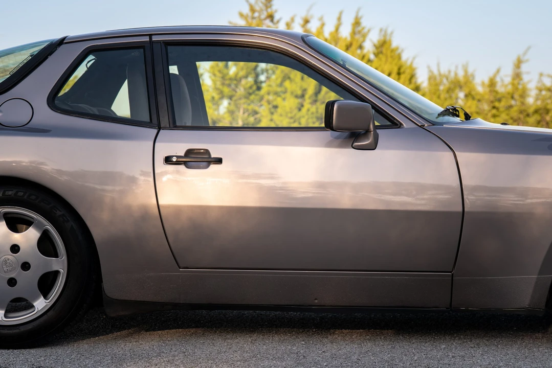 1988 Porsche 944 Turbo - Image 23 of 31
