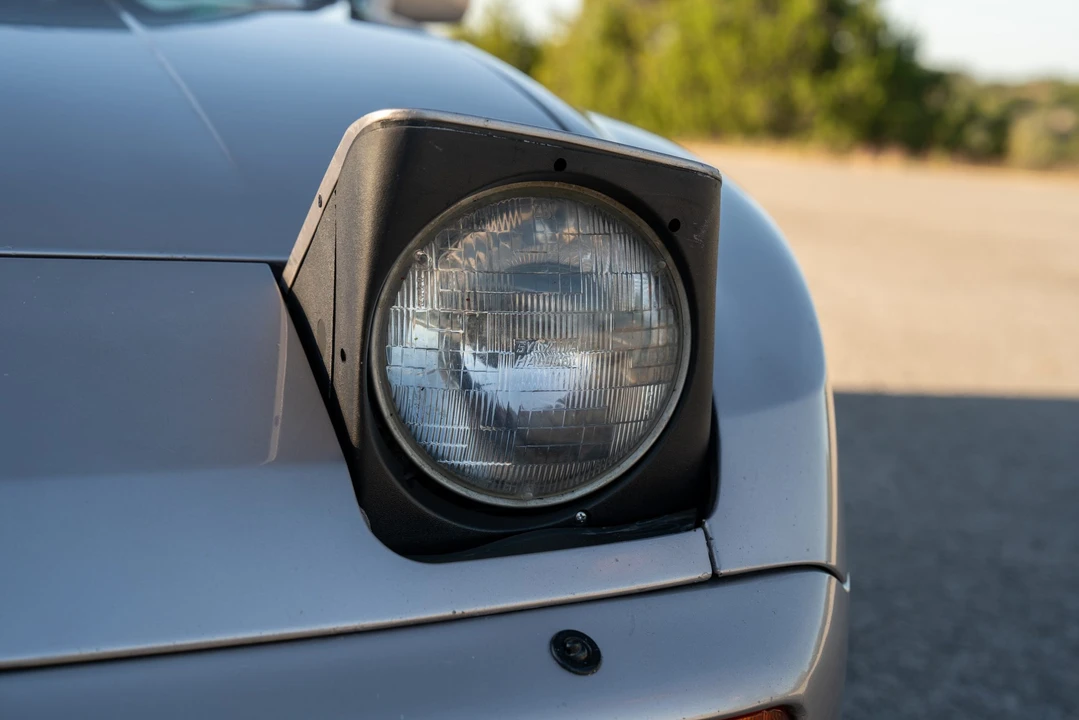 1988 Porsche 944 Turbo - Image 28 of 31
