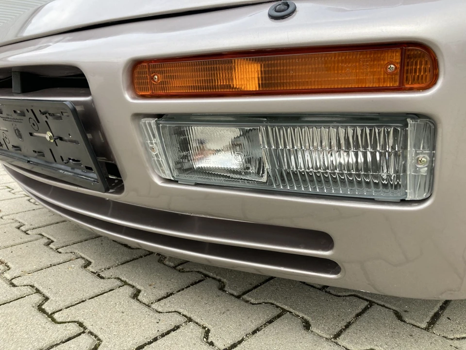 1988 Porsche 944 Turbo - Image 19 of 31
