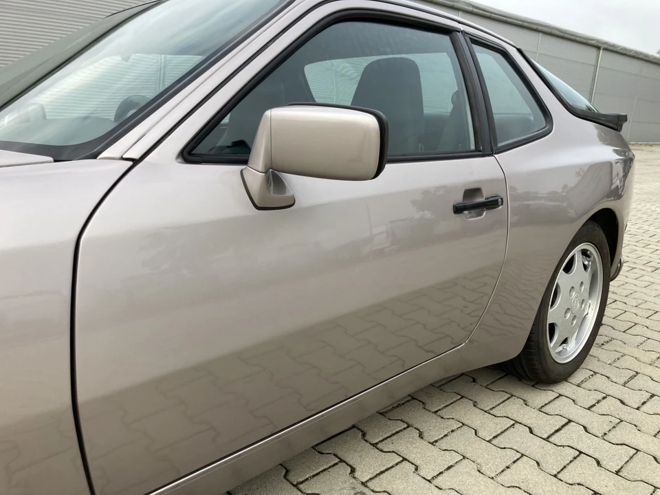 1988 Porsche 944 Turbo - Image 23 of 31