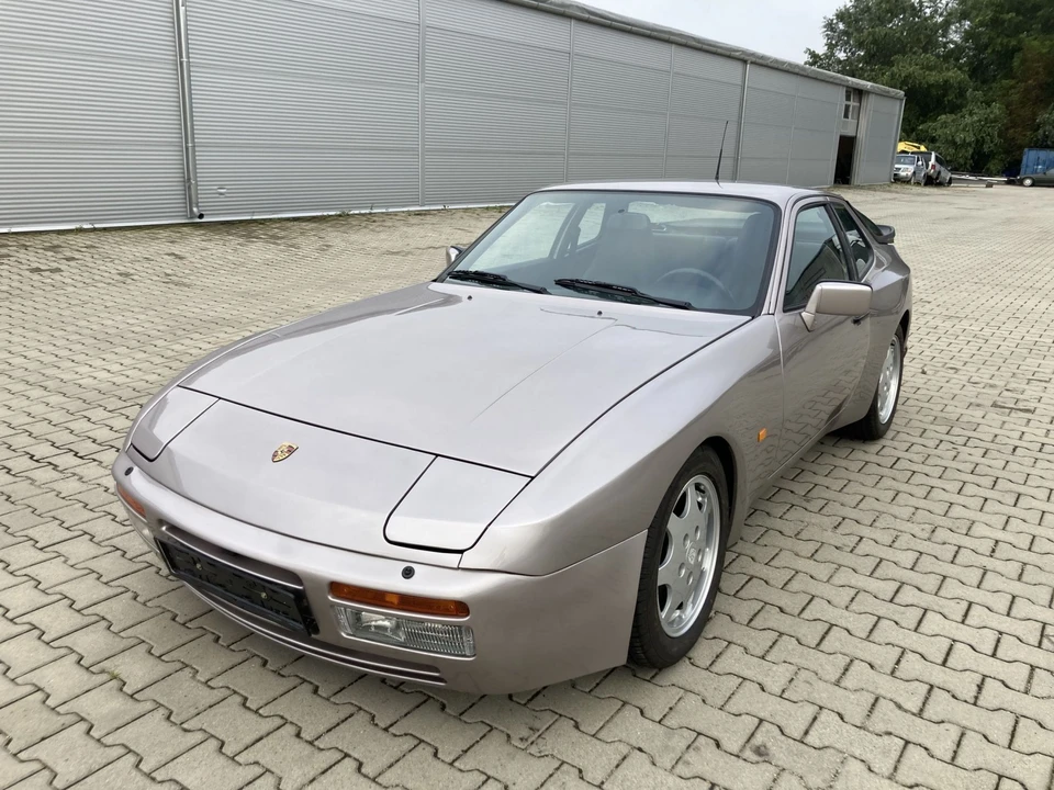 1988 Porsche 944 Turbo - Image 15 of 31